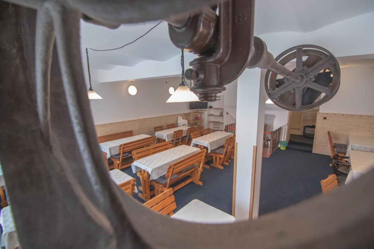 Pension Pod Vlekem Janov nad Nisou Exteriör bild